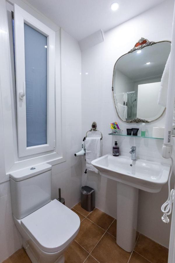 Espacioso Apartamento A Estrenar!! Casco Viejo Bilbao Esterno foto