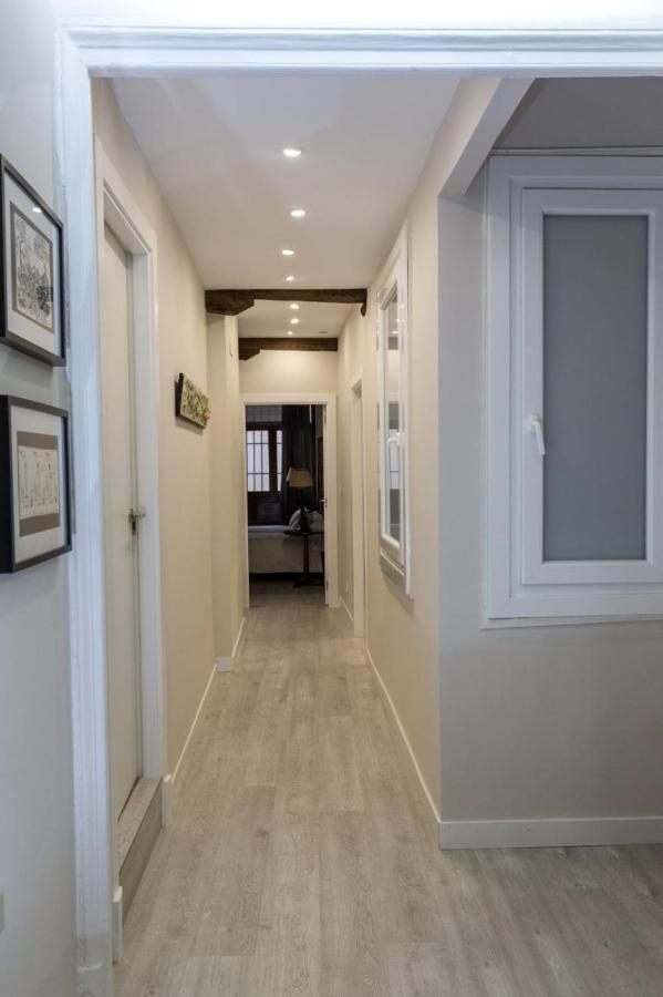 Espacioso Apartamento A Estrenar!! Casco Viejo Bilbao Esterno foto