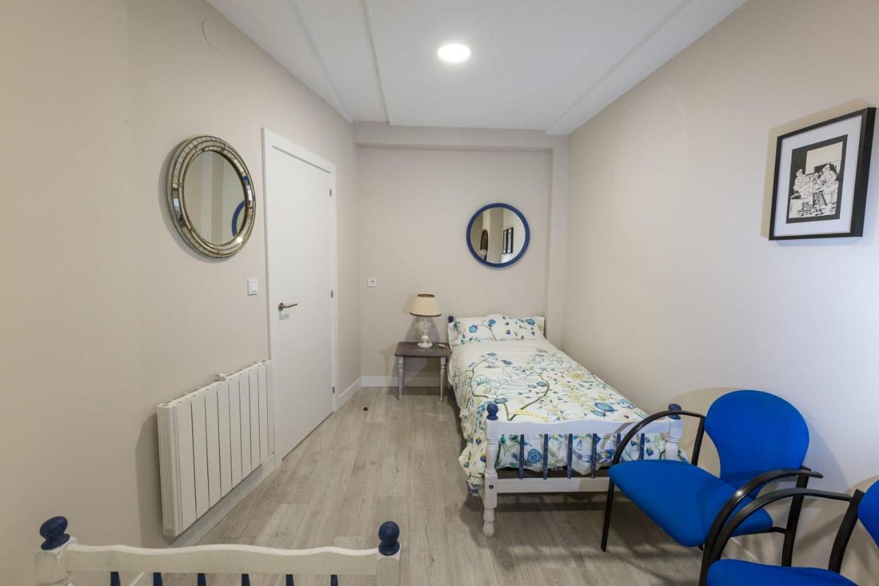 Espacioso Apartamento A Estrenar!! Casco Viejo Bilbao Esterno foto